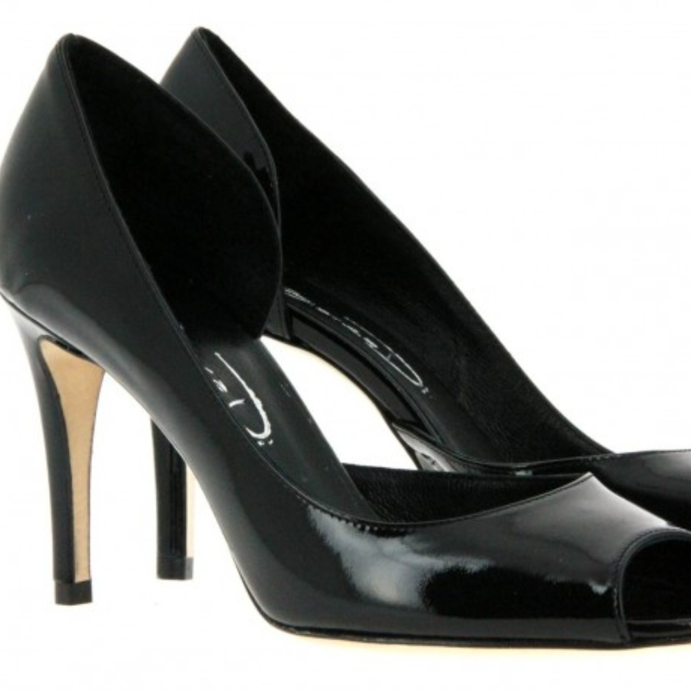BIANCA DI BY CANAPÉ  PATENT LEATHER PEEPTOE PUMPS